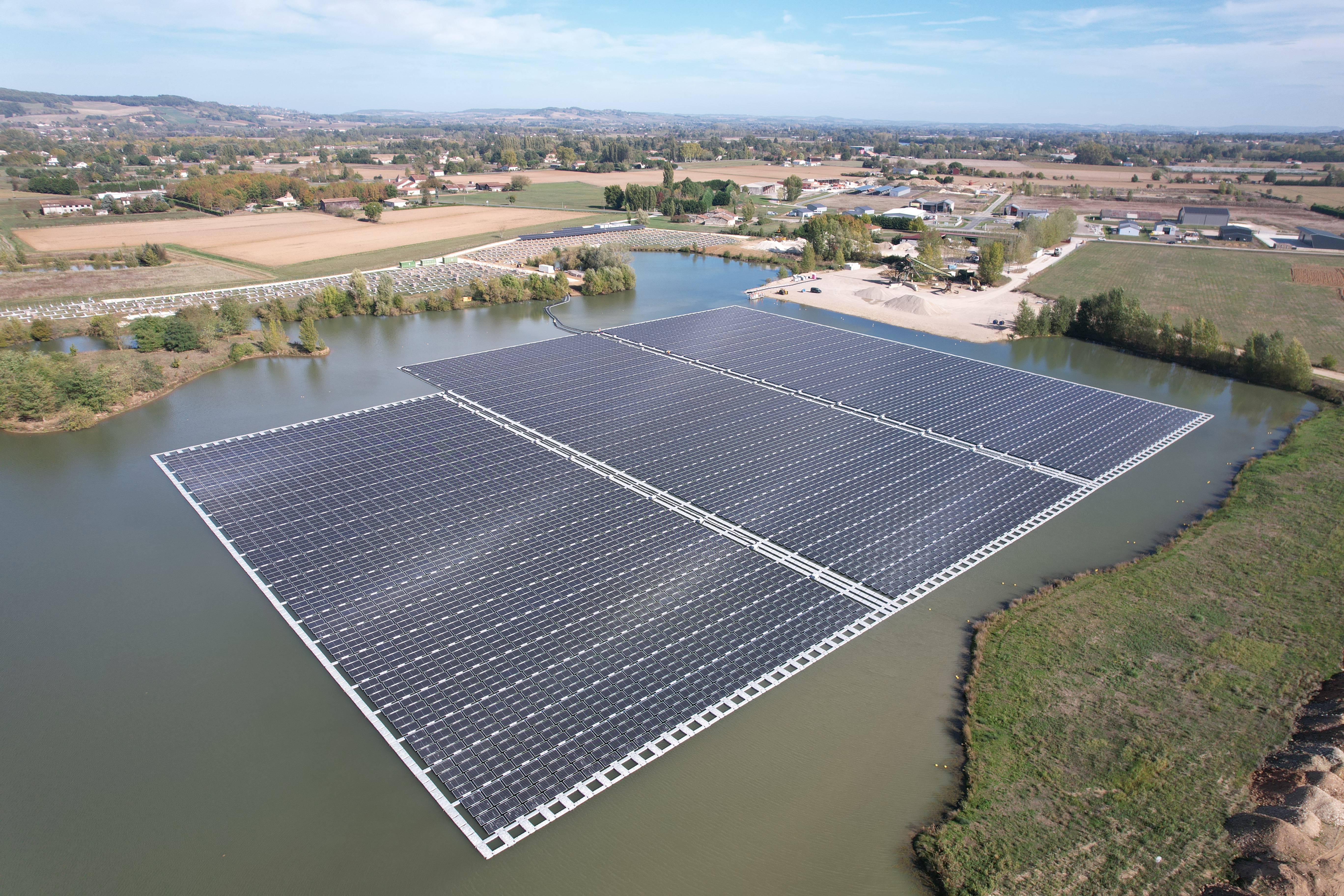 14.5 MWp more of floating solar projects in France by Ciel & Terre