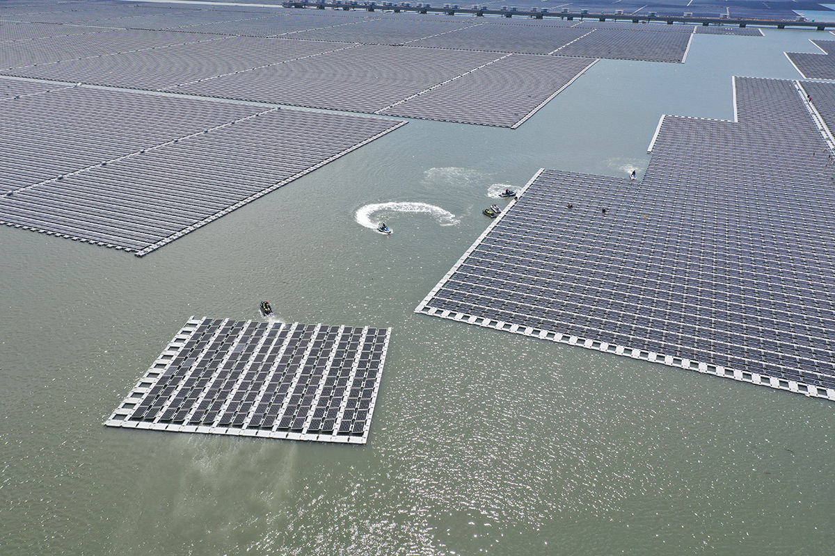 Changbin floating solar plant construction on nearshore in Taiwan