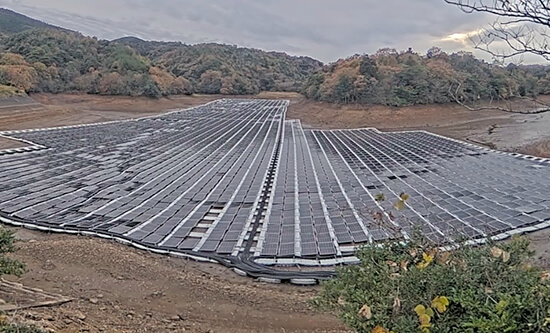 Water level variations & drought: how does floating solar meet the challenge?