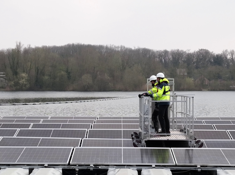 WattRack floating maintenance trolley Ciel et Terre